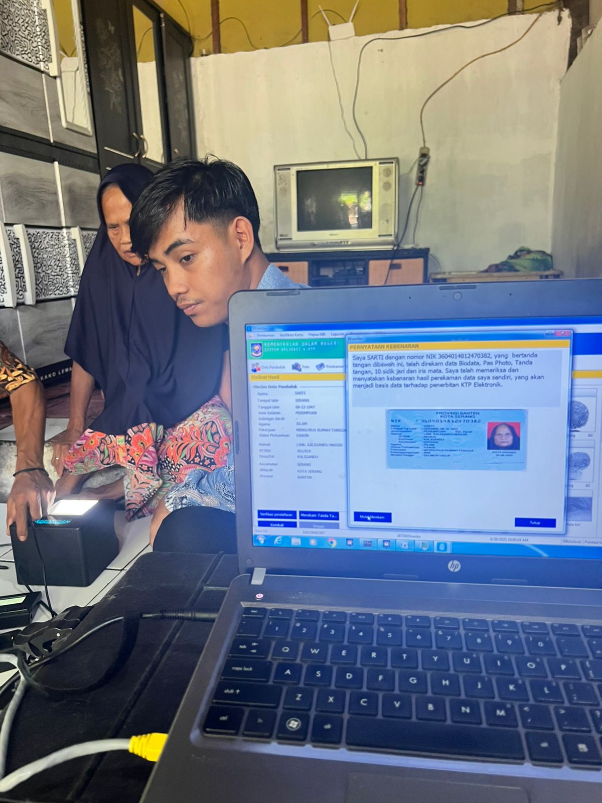 Jemput Bola Pelayanan Prioritas Perekaman KTP Elektronik Lansia