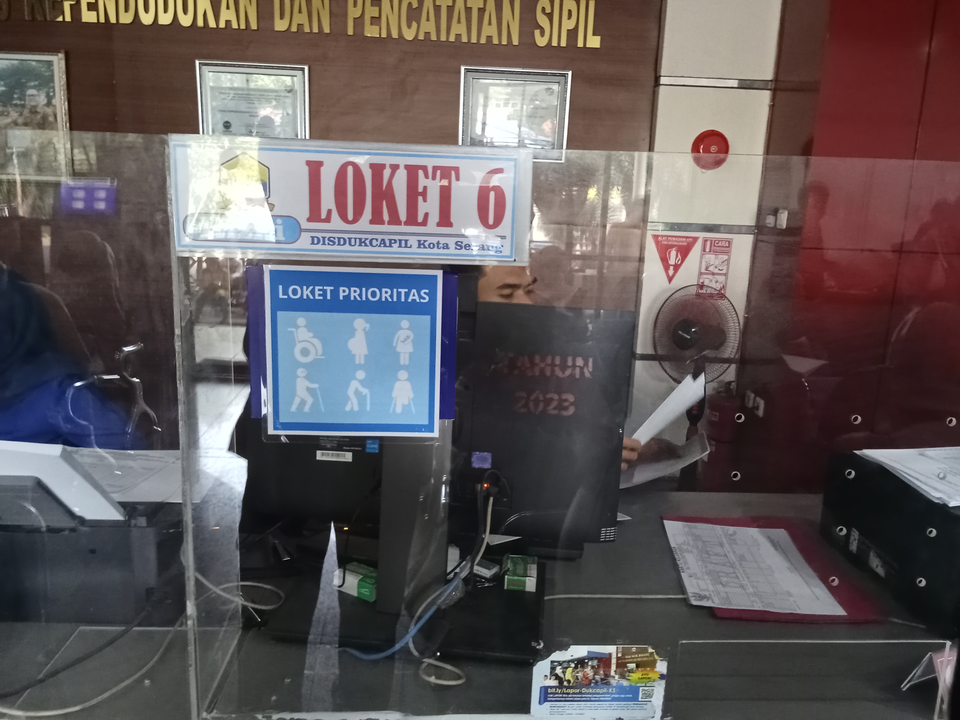 LOKET DAN PELAYANAN PRIORITAS